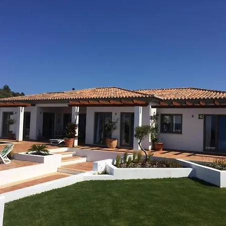 Casa Oliveira Villa *